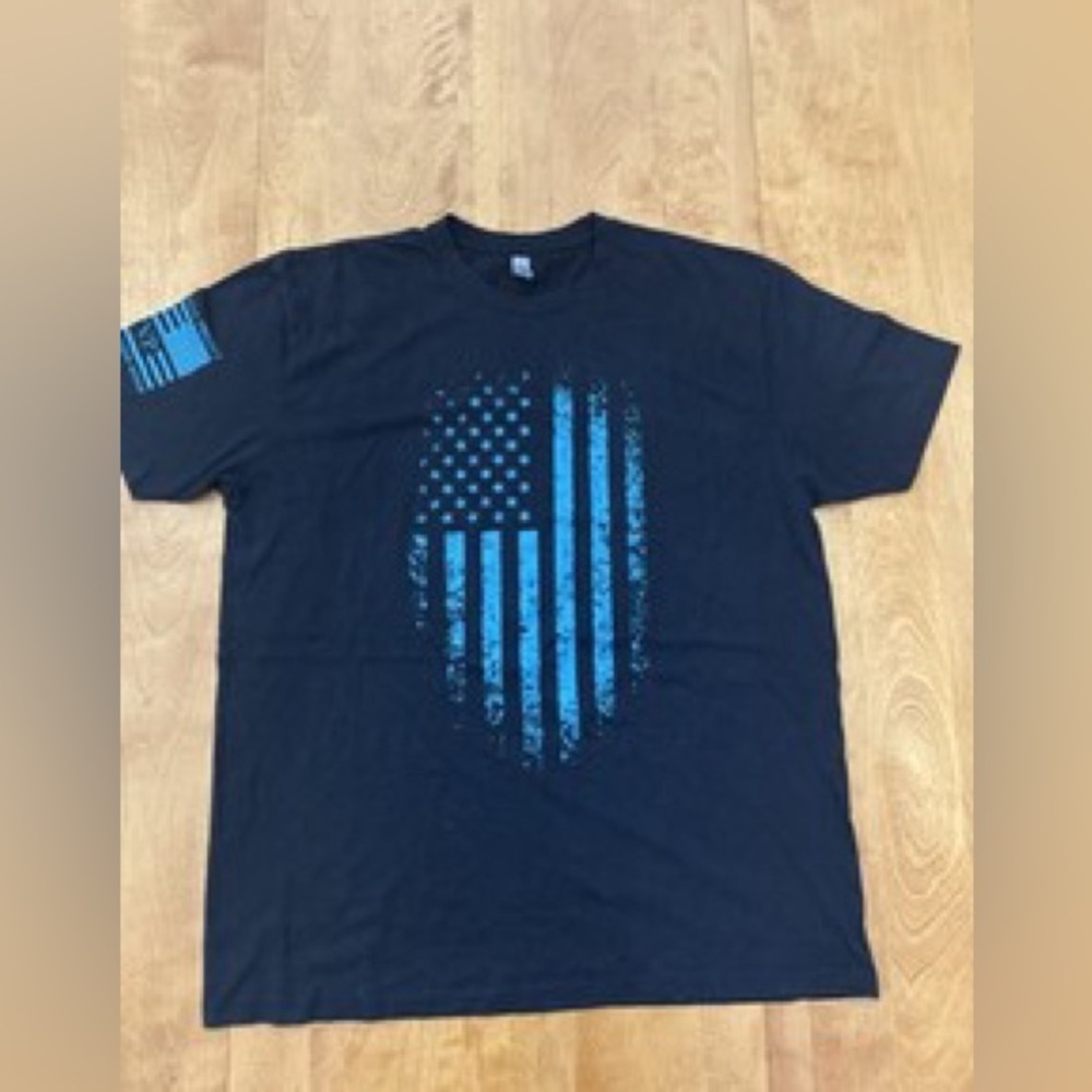 TVP 🇺🇸 Men's Black and Blue Flag Graphic Tee